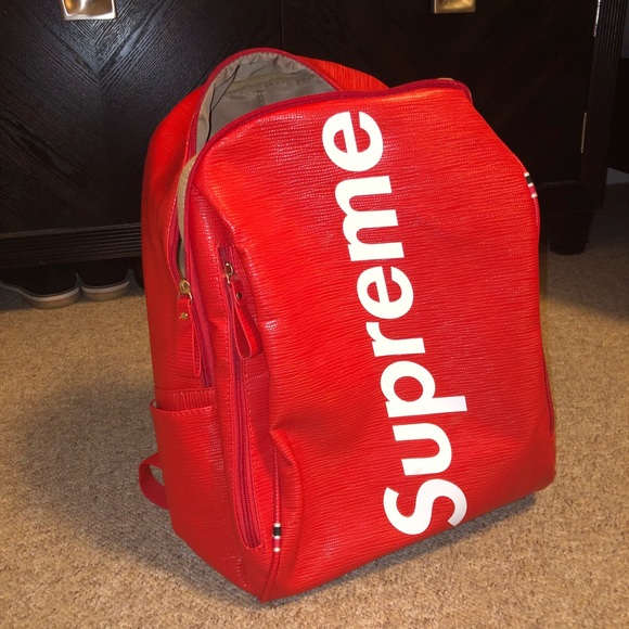 SUPREME BACKPACK BRAND NEW. - Picture 2 of 3